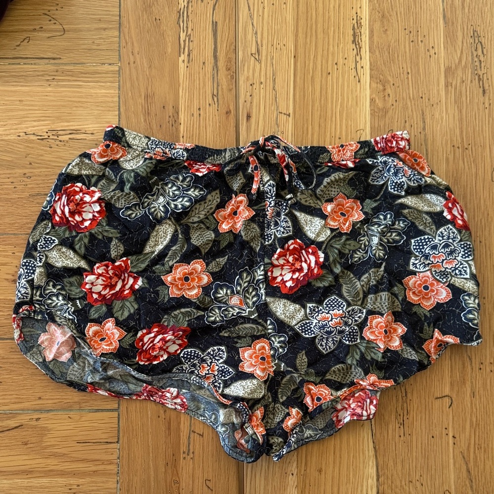 A&F Floral Women's Shorts